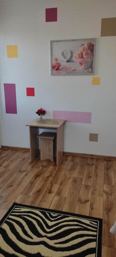 Hostel Roza ซูวาว์กี ภายนอก รูปภาพ